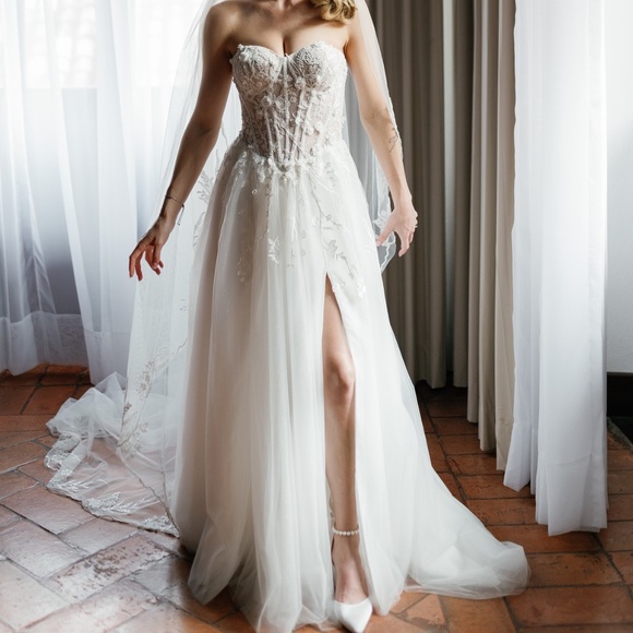 Damian Velasquez Wedding Dress
